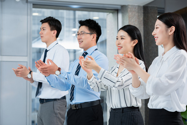 目標設定與追蹤：明確目標，確保績效達成