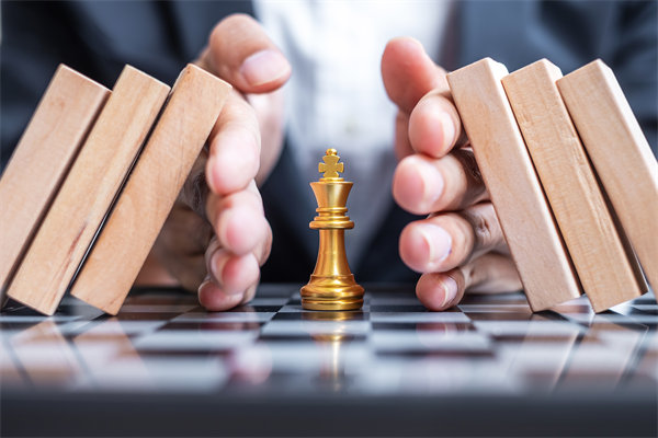 企業(yè)戰(zhàn)略調(diào)整如何有效應(yīng)對(duì)行業(yè)變革挑戰(zhàn)？