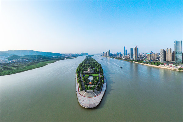 長(zhǎng)沙戰(zhàn)略咨詢公司如何幫傳統(tǒng)企業(yè)突破發(fā)展瓶頸實(shí)現(xiàn)轉(zhuǎn)型？