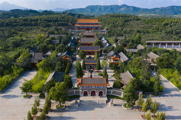 企業(yè)計(jì)劃年年空轉(zhuǎn)？煙臺(tái)年度經(jīng)營咨詢?nèi)绾巫屇繕?biāo)從模糊變可落地？