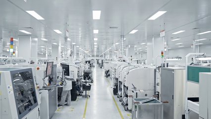 陽光電源光伏逆變器SMT生產(chǎn)車間自動化產(chǎn)線,產(chǎn)品出口150多個國家和地區(qū)。